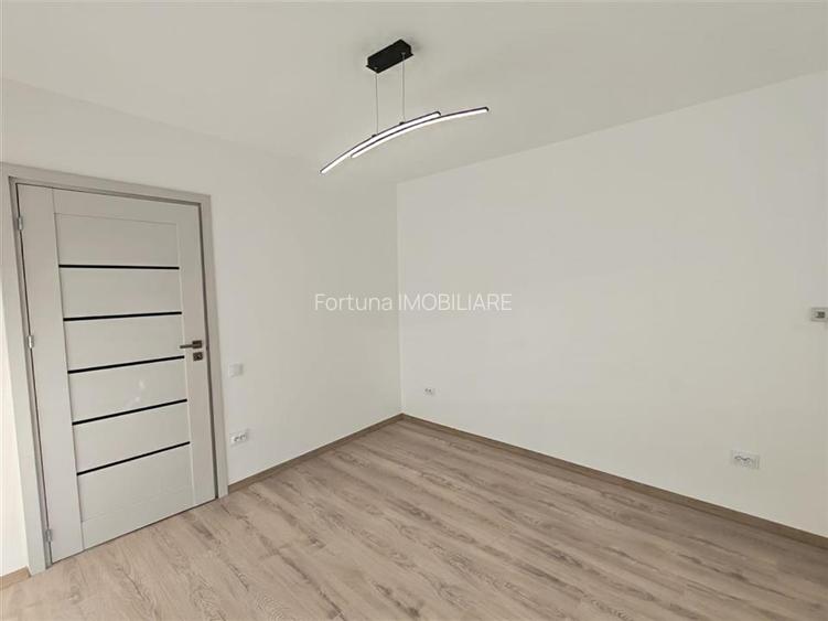Apartament 2 camere decomandat, renovat, strada Toamnei, Centrul Civic - 6
