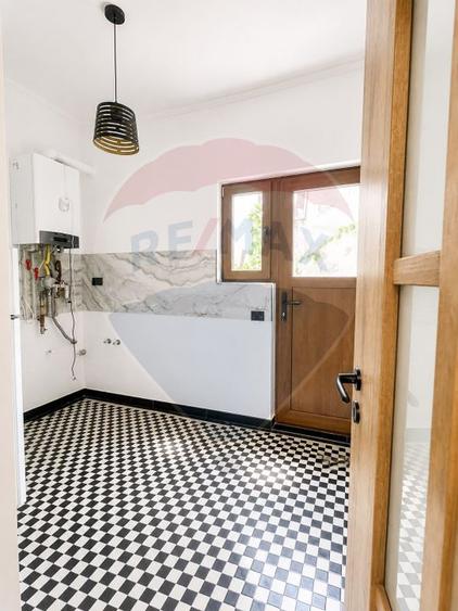 Apartament 3 camere în vilă -Ideal birouri, cabinet Popa Nan