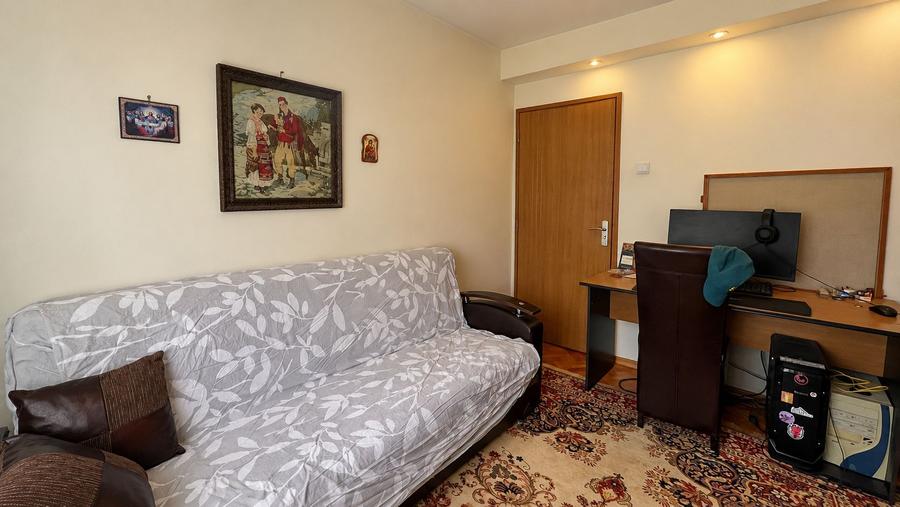 COMISION 0% | 3 camere | Zona Soarelui | Acoperis| Etaj 4/4