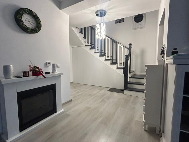 Vila Popas Pacurari cod 142624 tel 0731226666