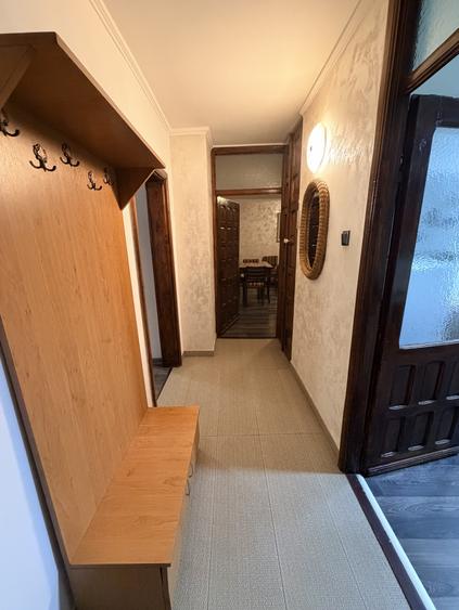 Apartament 4 camere decomandat, 98 mp, zona 1 Mai - Parcul Romanescu