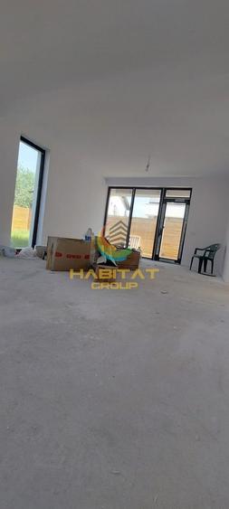 Casa individuala 4 camere+ terasa+curte proprie- acte gata