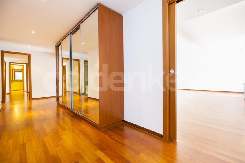 Apartament spatios cu 3 camere | 50mp terasa