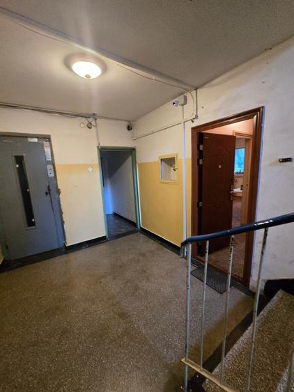 APARTAMENT DE VÂNZARE CU DOUĂ CAMERE IN ZONA PAJURA SEC.1