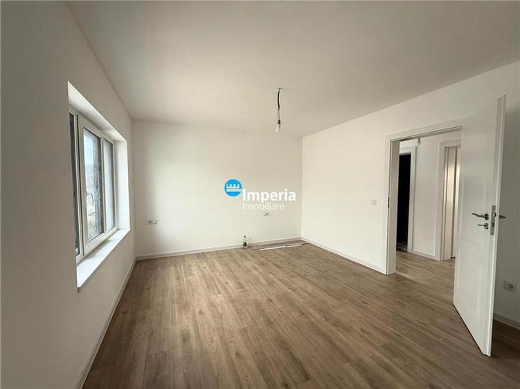 Casa tip duplex de vanzare,125 mp utili, curte 250 mp,Rediu