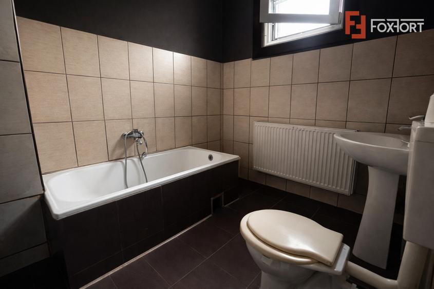 Apartament 3 camere, semidecomandat, etajul 1, Ultracentral-Arad