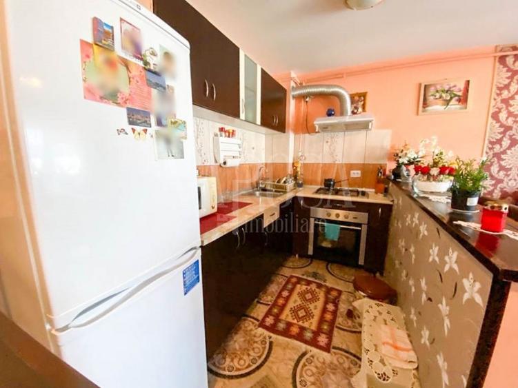 Apartament 2 camere de vanzare in Floresti
