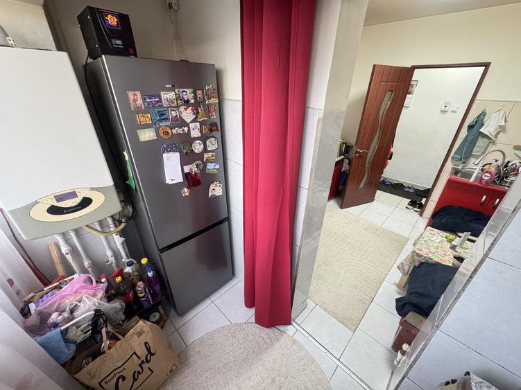 Apartament 3 camere zona Inel 2 cu Centrala