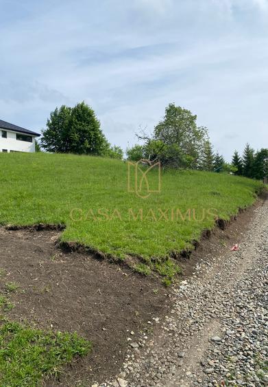 Teren de vânzare în Cisnădioara, aproape de cetate, cu priveliște superbă