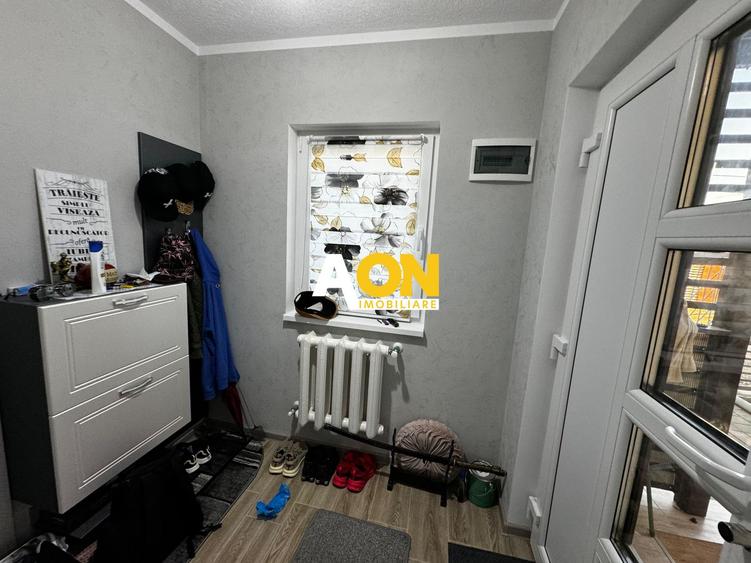 Casa de vanzare, 4 camere, 2 bai, mobilata-utilata, 234 mp teren