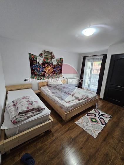 Casă / Vilă cu 9 camere de vânzare - 20