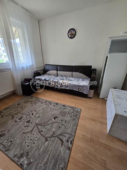 Etaj 2! Camera de camin cu baie proprie 17mp, Podu Ros, mobilata - 6
