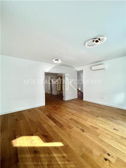 EXCLUSIV | SCOALA AMERICANA - Complex cu PISCINA | Pipera - Vila Duplex / 327 MP - 46