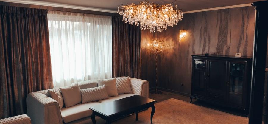 Penthouse Pitesti UltraCentral , mobilat / utilat Premium + Garaj !