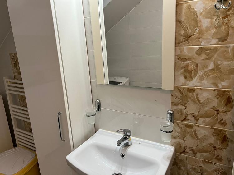 Centru Civic-apartament cu 3 camere Bloc Nou
