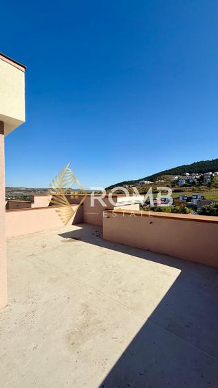 Casa tip duplex semifinisat, 5 camere, zona Tautiului