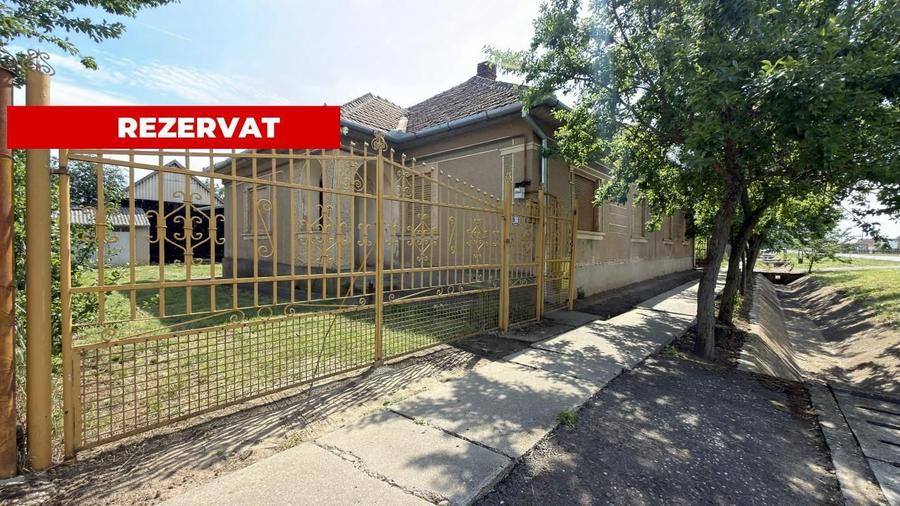 Casă 4 camere, Teren 1955 mp Str. Vezendiului Nr. 366 - Loc. Petrești, Satu Mare