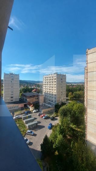 Apartament 3 camere, 67 mp, zona Simeria
