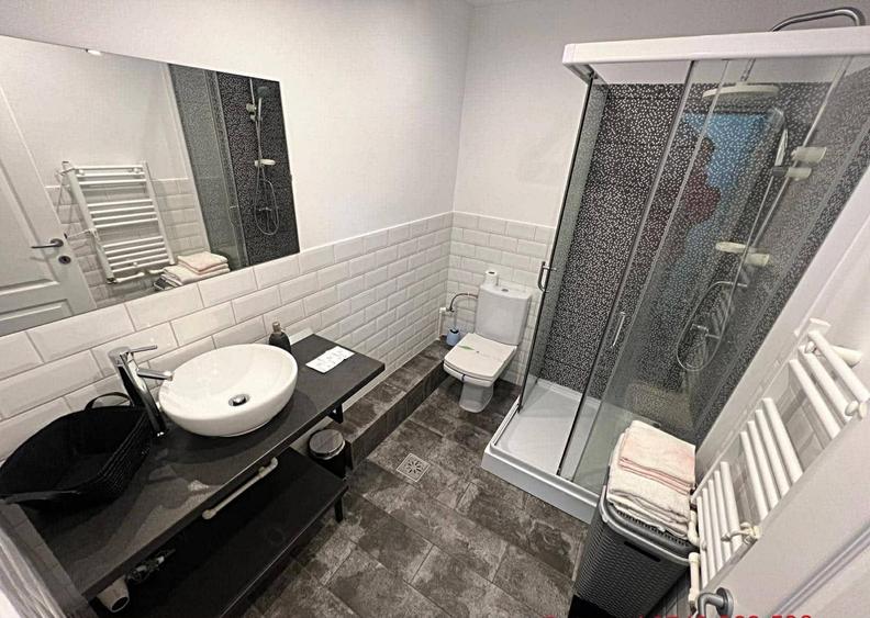 Apartament 2 camere, renovat, mobilat și utilat complet, Școala nr 14