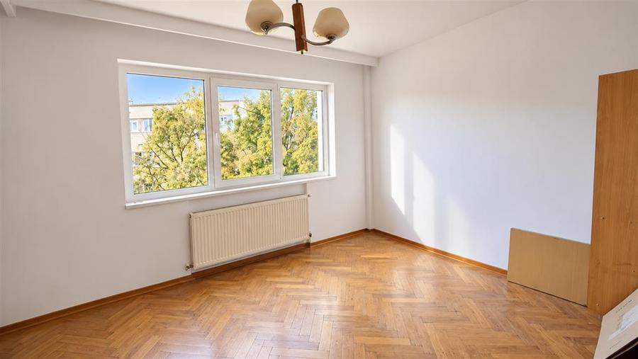 Apartament 3 camere | 67 mp | 2 balcoane | Etaj 3/4 | Astra Brasov