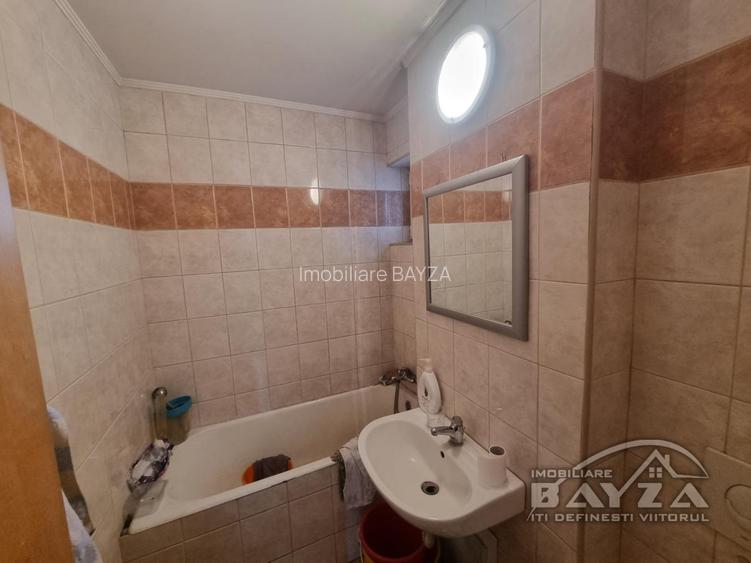 Bulevardul Traian, spatiu comercial 165 mp utili - 9