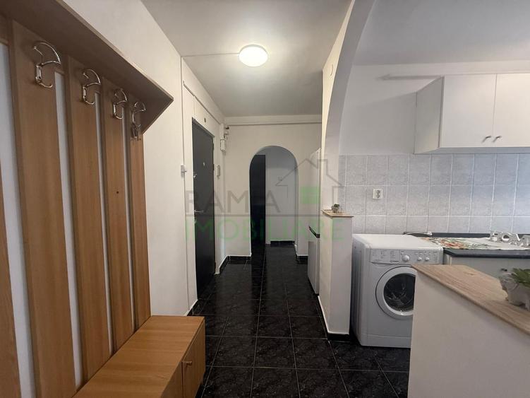Apartament 2 camere de închiriat, Răcădău, renovat
