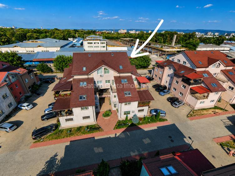 Apartament pe 2 niveluri, cu boxa si loc de parcare in Complex Cupidon - Bacau