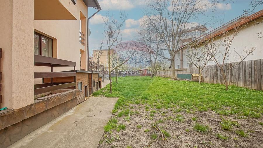 Vilă cu Teren Generos - Tractorul, Potrivită pentru Locuit sau Afacere - 42