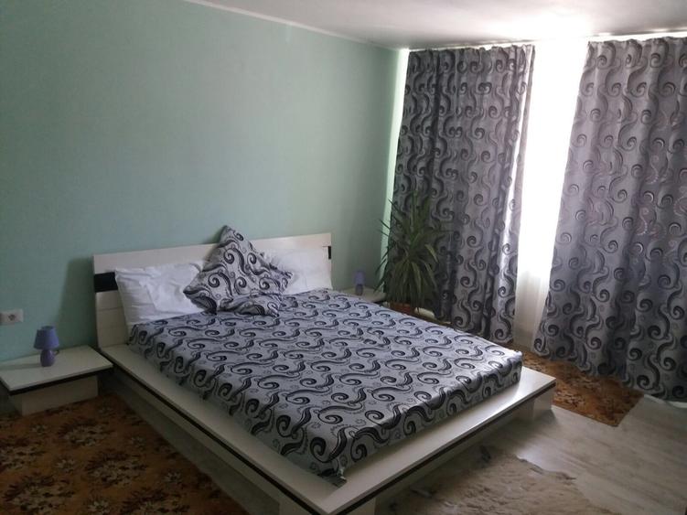 Pensiune cu 13 camere|4 apartamente|Spații auxiliare| ideal investiție