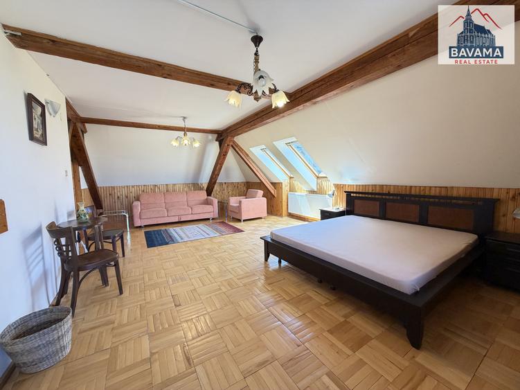 Apartament în Centrul Vechi la casă, de închiriat