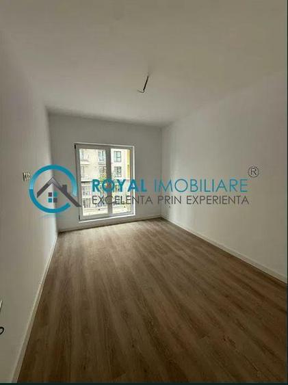 Royal Imobiliare - Inchiriere birouri zona Valeni