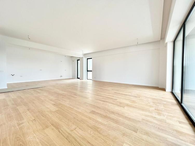 Apartament 4 camere de inchiriere zona Pipera .