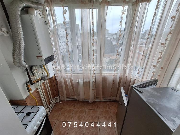 Apartament de vanzare in Constanta, Capitol-Spitalul Militar - 2 camere - 12