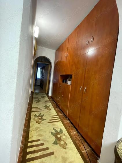 Apartament 3 camere decomandat, 71 mp, mobilat – Frumoasa, parter, beci + boxă