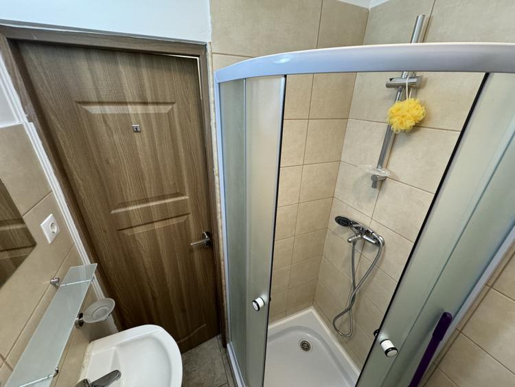 Garsonieră, 28 mp, recent renovată, zona ultracentrală, UMF