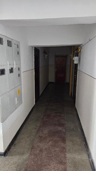 De vânzare: Apartament 3 camere (66 mp + balcon), decomandat, zona Făget