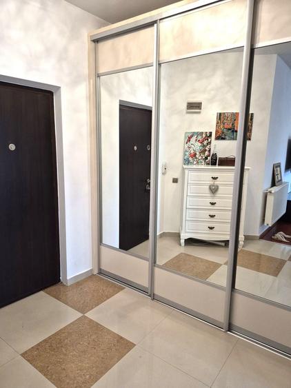 Apartament 3 camere, zona Bazilescu-Jiului.