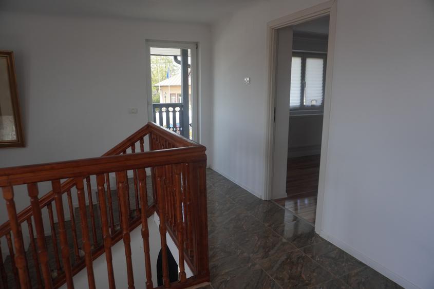 VILA SNAGOV ZONA CENTRALA / PRIMUL CHIRIAS