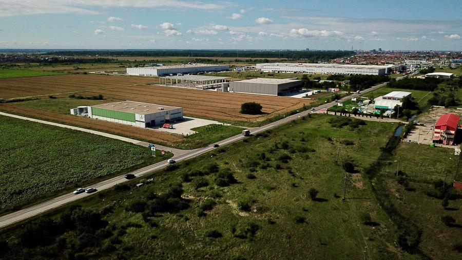 Parcele teren industrial cu PUZ - 2.700 mp, Giarmata