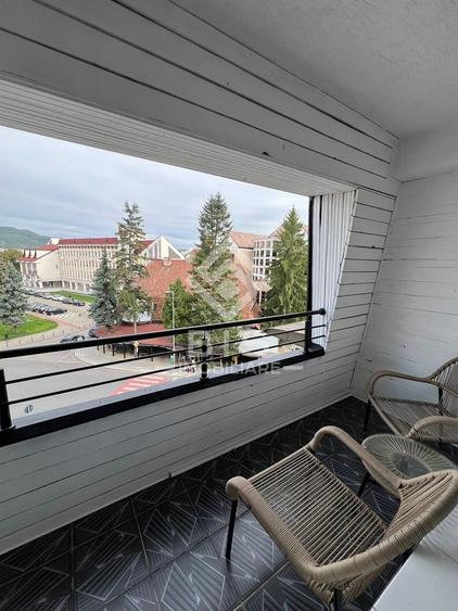Apartament 3 camere de inchiriat - zona COROANA DE AUR