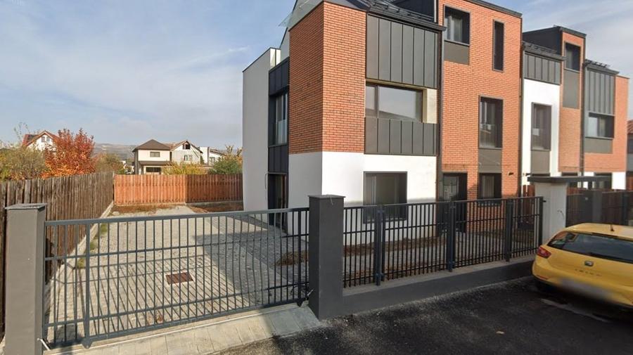 Casa tip duplex de vanzare, 127 mp utili, 229 mp teren, Someseni