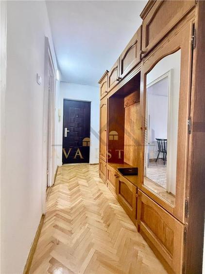 Apartament 2 camere, Et.3, 55 mp - Zona Dambovita