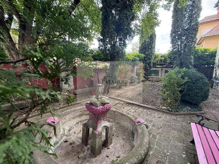 3 camere/Curte 130mp/Andrei Mureșanu