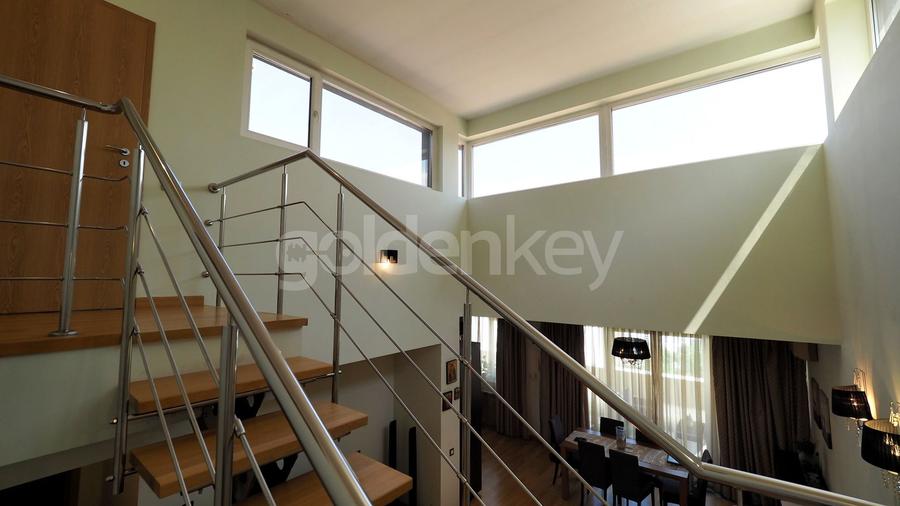 Penthouse duplex cu 5 camere | 250sqm | 2 garaje | terasa 55mp