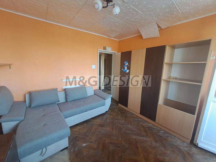 2 camere decomandat  Gh Lazar etaj intermediar