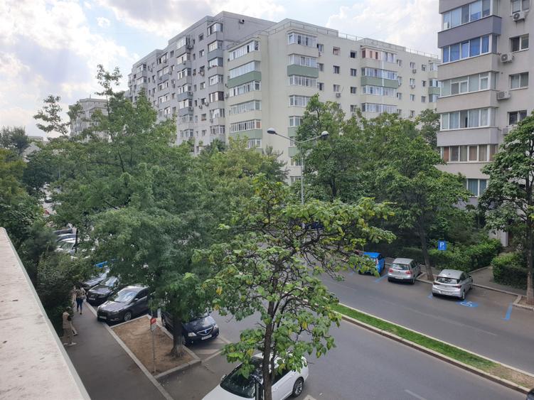 Apartament 3 camere, loc parcare Banu Manta / 1 Mai