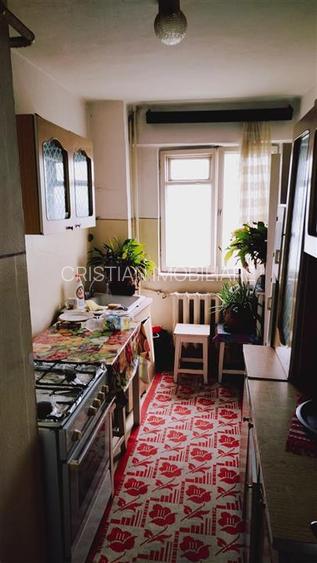 Apartament 2 cam, 50mp confort 1 Decomandat zona Caporal Musat,  etaj intermedia - 3