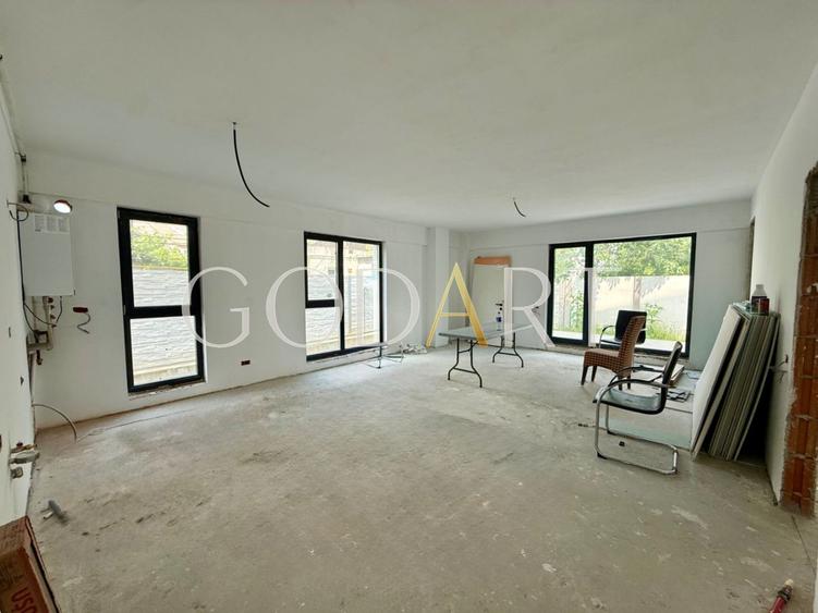 Apartament 3 camere | Curte | Singur pe etaj