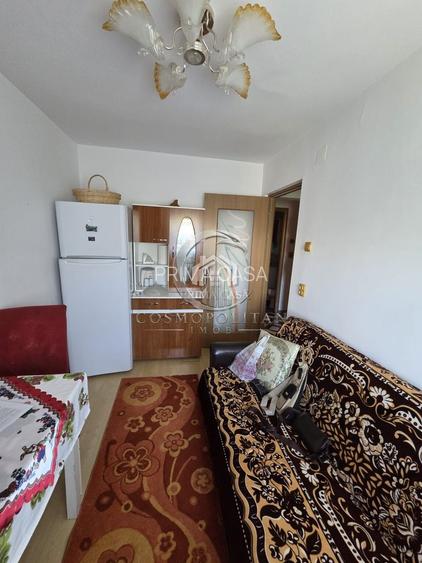 Apartament cu 3 camere, zona Bvd. Stadionului/BZ ~ etaj 3 din 4
