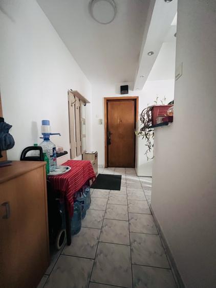 Apartament 2 camere, semidecomandat, 60 mp, parter, zona Lipovei